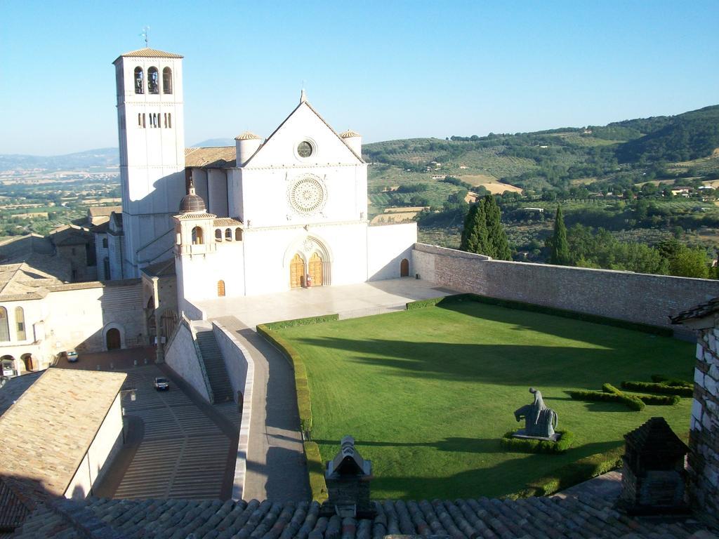 Hotel San Francesco Assisi Exterior foto